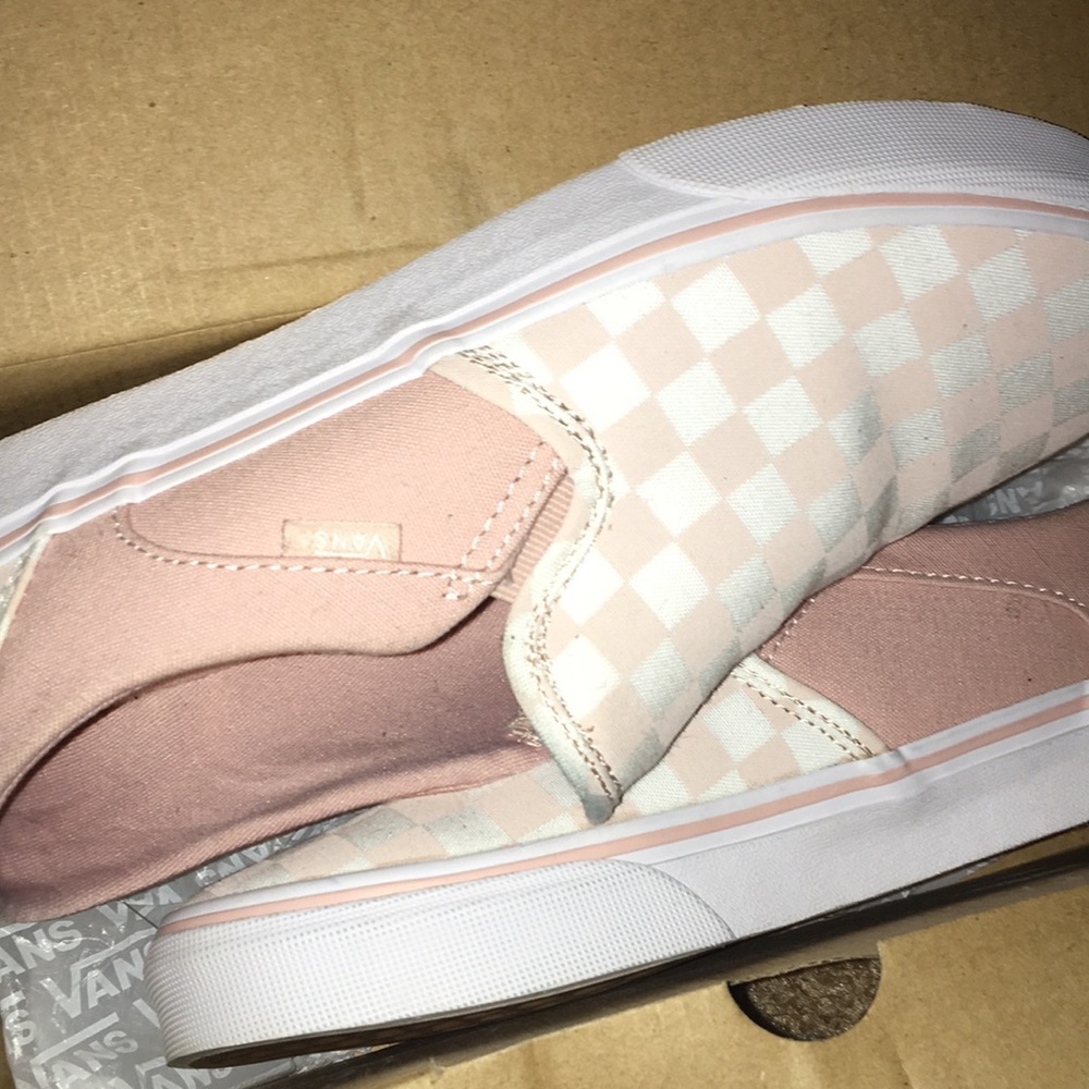 PINK CHECKERBOARD VANS